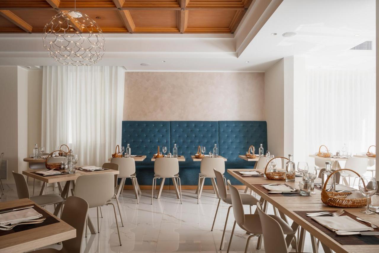 Hotel Rondinella E Viola Римини Экстерьер фото