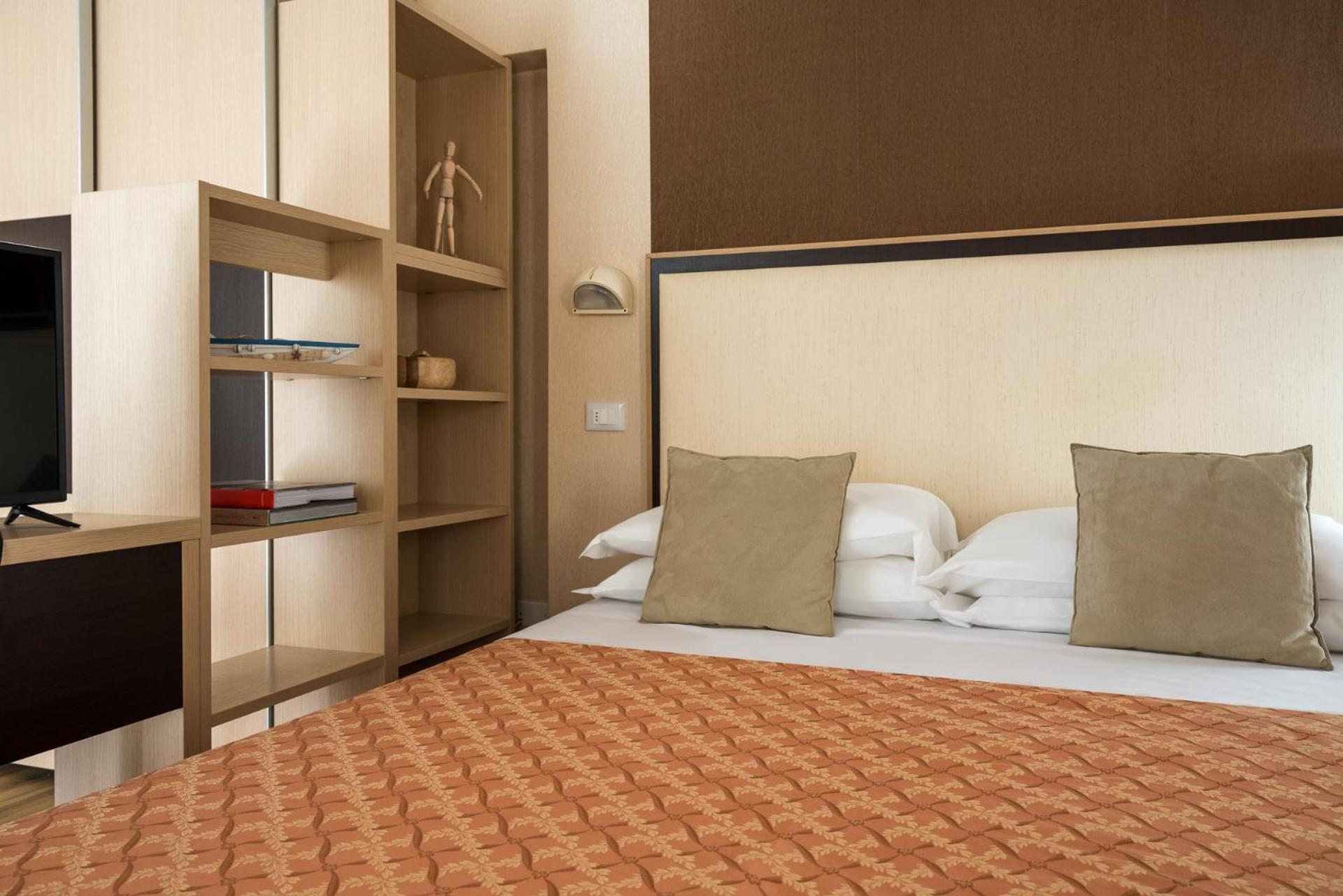 Hotel Rondinella E Viola Римини Номер фото