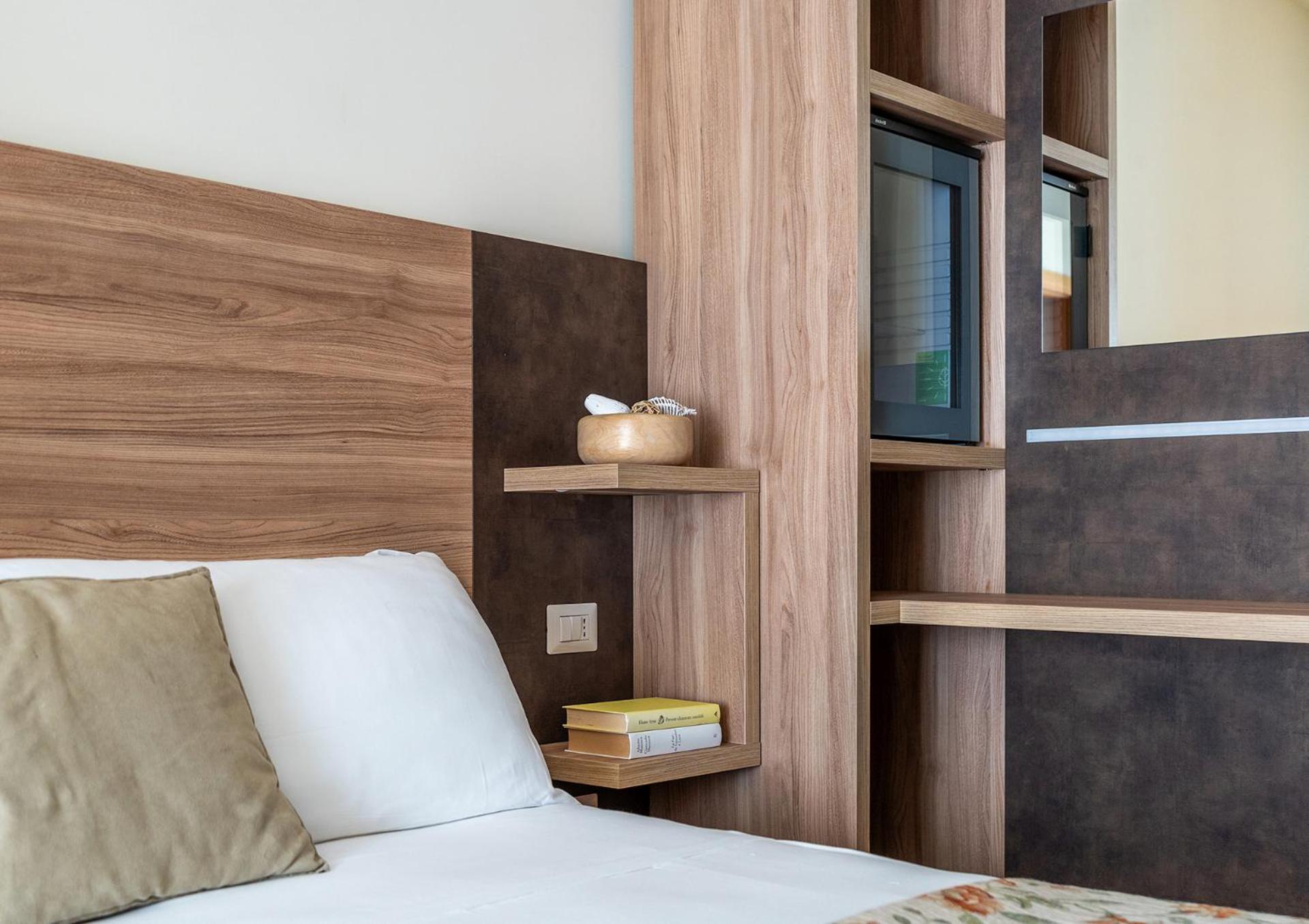 Hotel Rondinella E Viola Римини Экстерьер фото